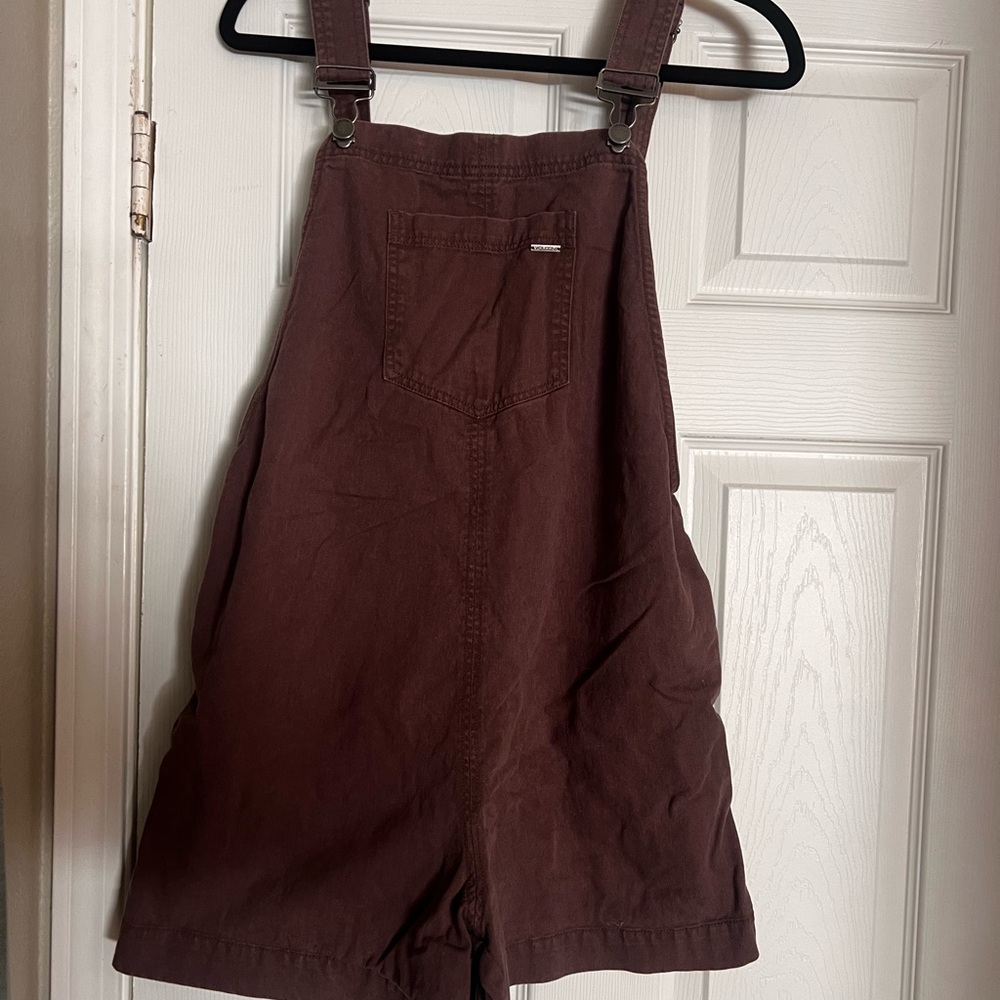 Volcom Brown Garment with Zipper